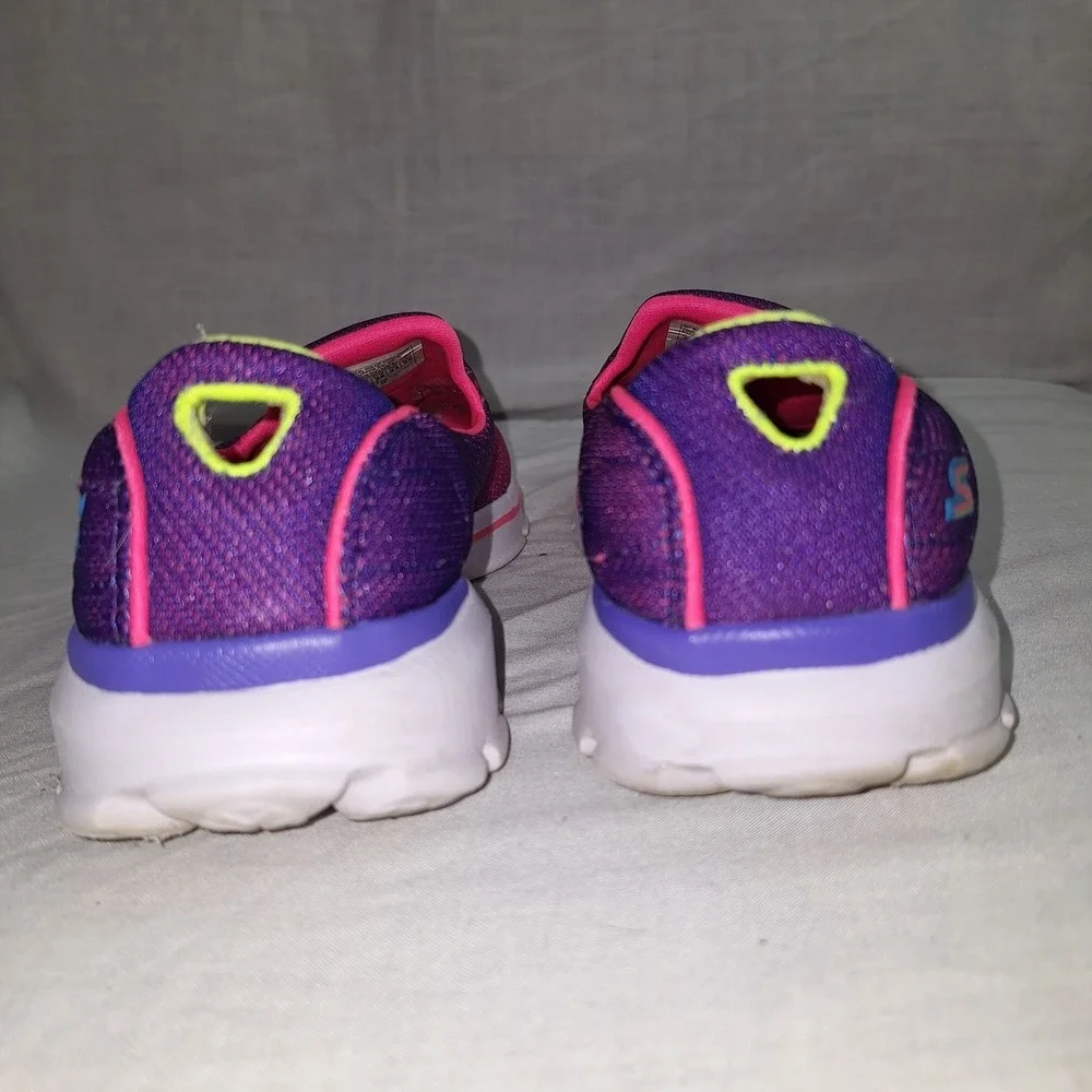 Skechers these goga